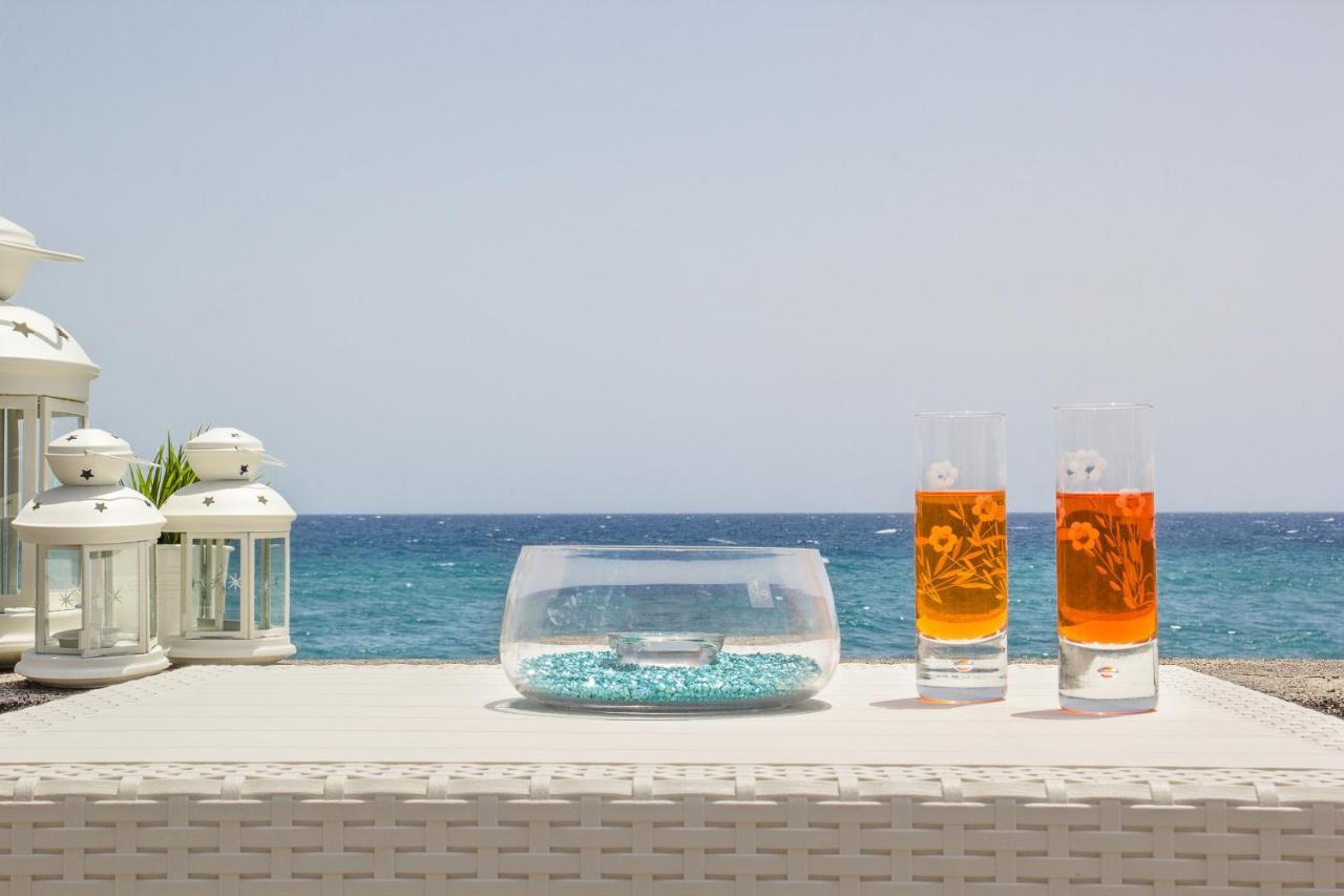 Sea Paradise - Il Mare Sotto La Finestra Riposto Bagian luar foto